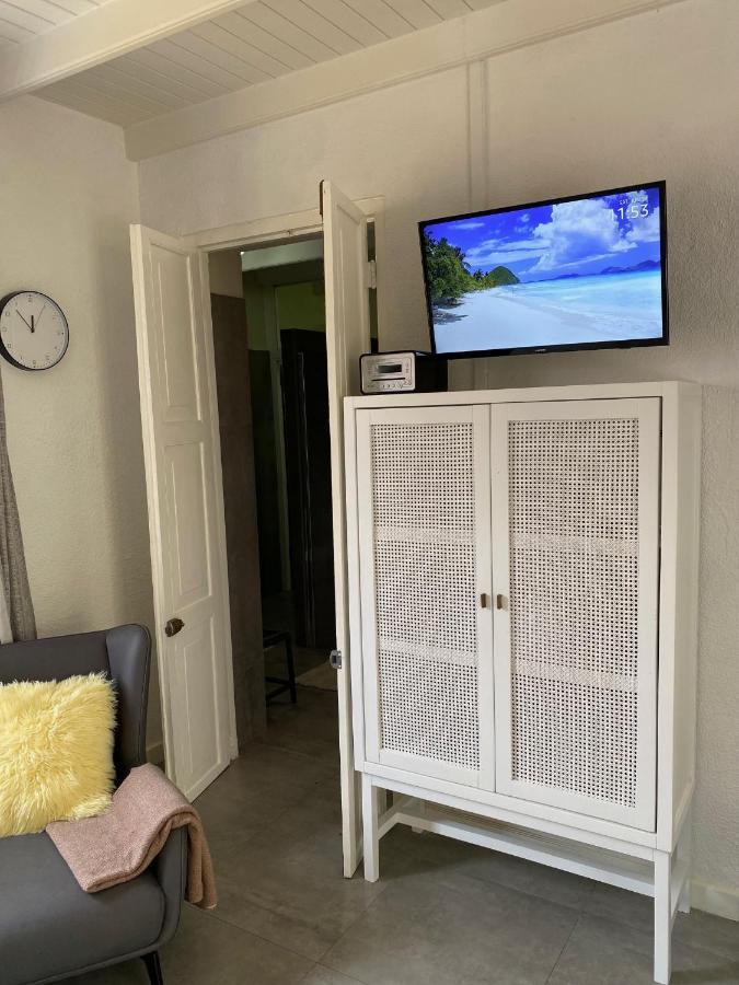 Historic Building The Palm Backyard Studio-Apartment Willemstad, Curacao Feel Home Away From Home المظهر الخارجي الصورة